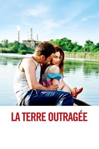 Affiche du film "La terre outragée"